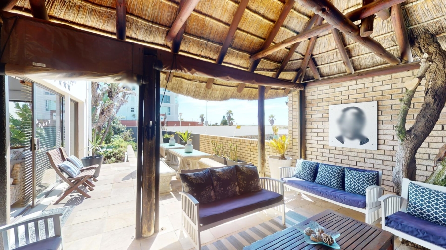 10 Bedroom Property for Sale in Summerstrand Eastern Cape